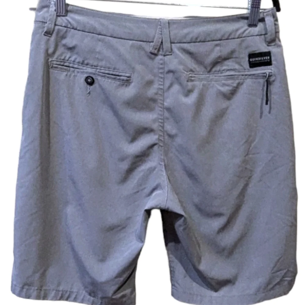 Quiksilver 4 Way Stretch Amphibian Outdoor Water Shorts in Grey (30) - Picture 2 of 4